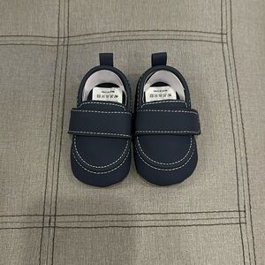 🏡NWT 0-6 month baby shoes